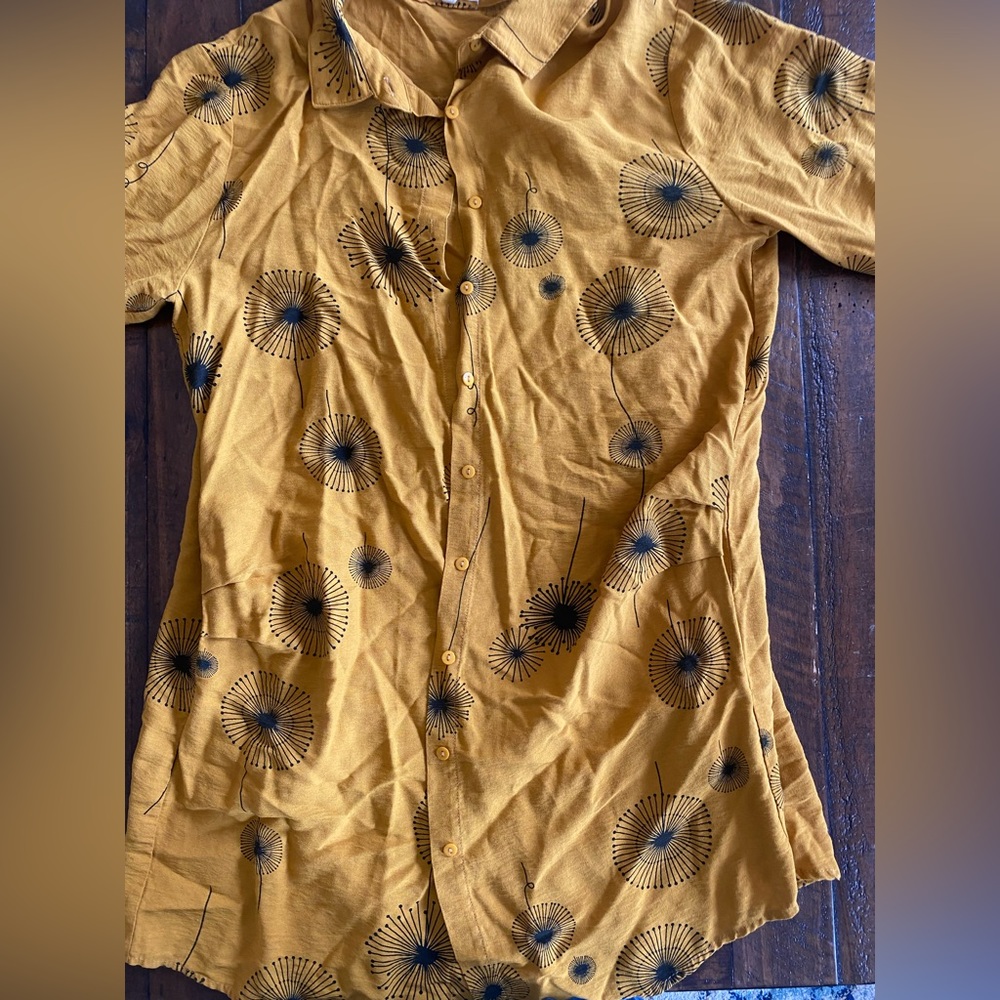 Shirt - Picture 2 of 2